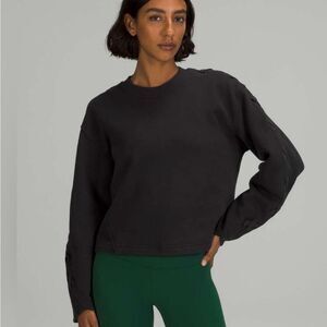 Lululemon black braided sleeve cropped pullover sweater size 8, style #LW3EVVS